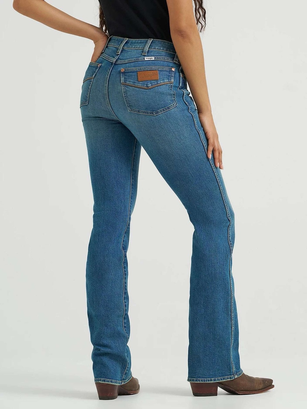 Wrangler Women's High Rise Bootcut Jeans